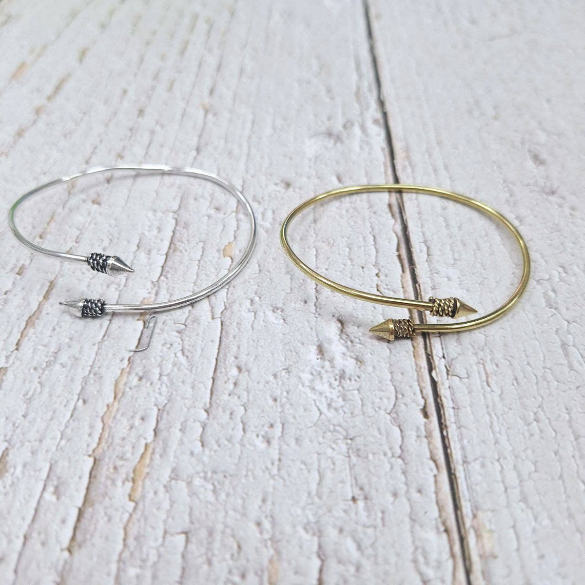Pulseras de laton