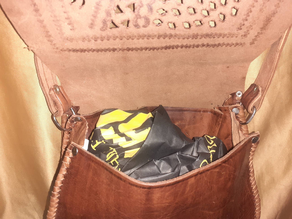 Bolso Redondo doble bolsillo mediano calado