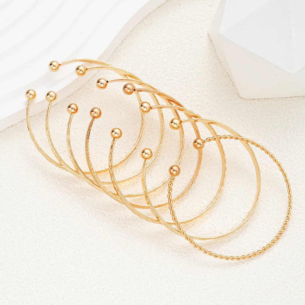 7 Pcs/Set Punk Gold Color Bracelets for Women Streetwear Goth Heart Prints Metal Design Open Bangle Fashion Jewelry Gifts