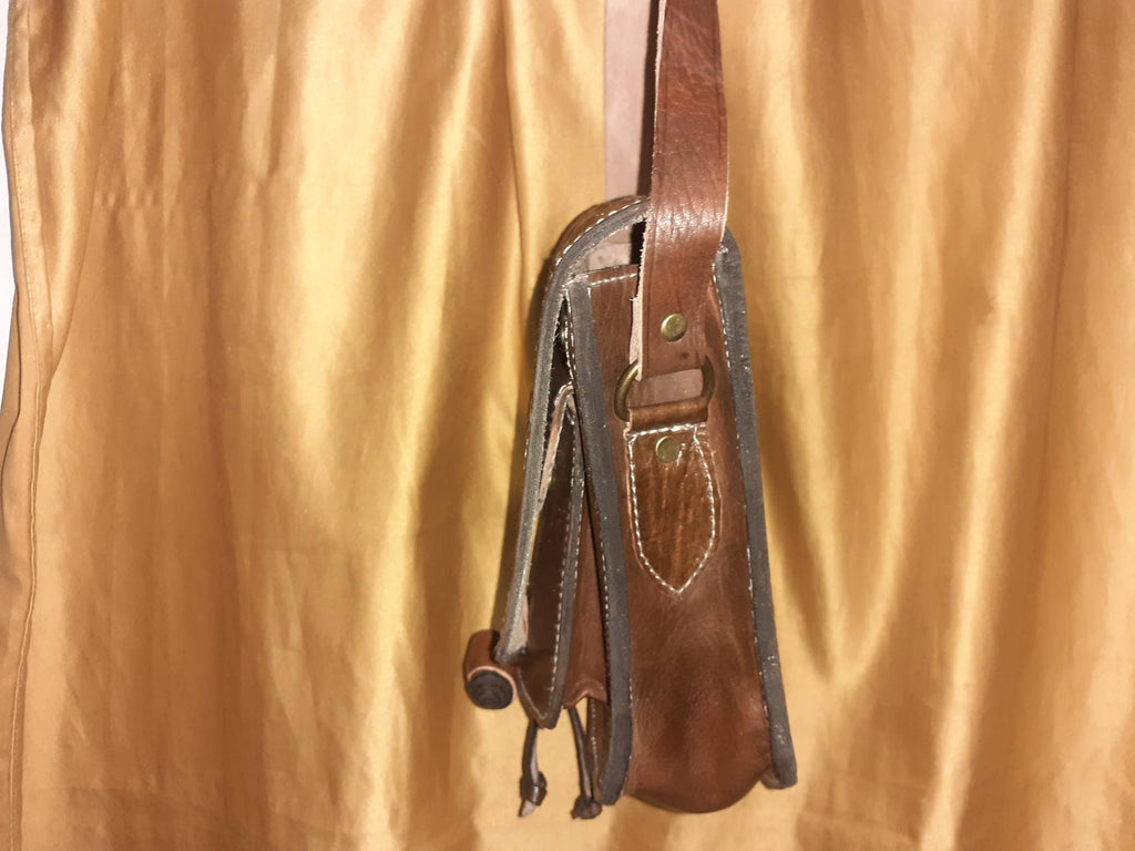 Bolso ovalado Fez labrado cuerda